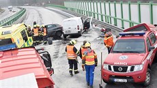 Nehoda na dálnici D6 u Kynšperka.