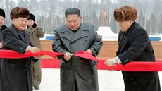 Severokorejský vdce pestíhává pásku v novém mst Samijon. (3. prosince...