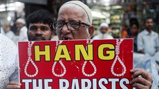 V Indii se konají protesty kvůli případům znásilnění. Demonstranti požadují,...