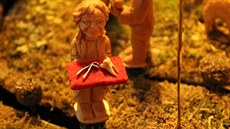 Jedna z nových figurek d�ev�ného betlému �ezbá�e Jaroslava Bene�e znázor�ující...