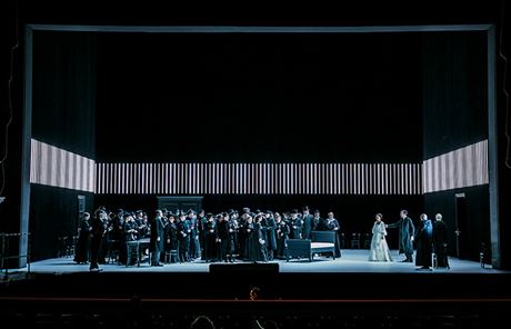 Scéna z Donizettiho Lucie di Lammermoor v Semperov opee