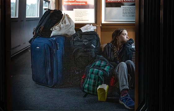 Greta Thunbergová si postovala na peplnné nmecké vlaky. (15. prosince 2019)