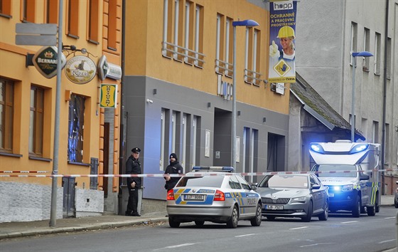 Policisté vyšetřují vraždu v Humpolci v ulici Na Kasárnách.