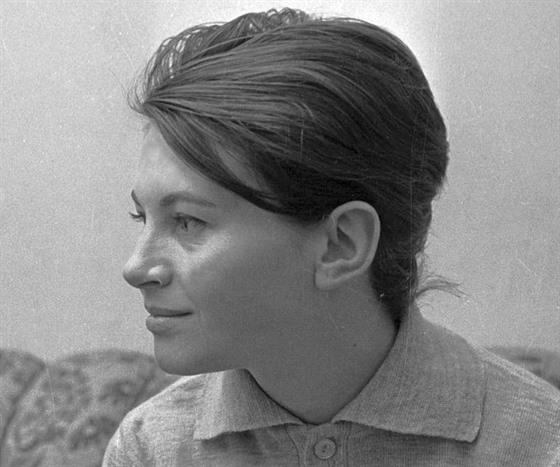 Tomáová v roce 1962 na civilním snímku, kdy u hrála v Národním divadle.