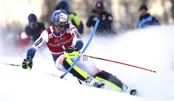 Alexis Pinturault ve slalomu ve Val d´Isere.