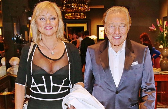 Dominika Gottová a Karel Gott (Le Palais Art Hotel, Praha, 20. června 2015)
