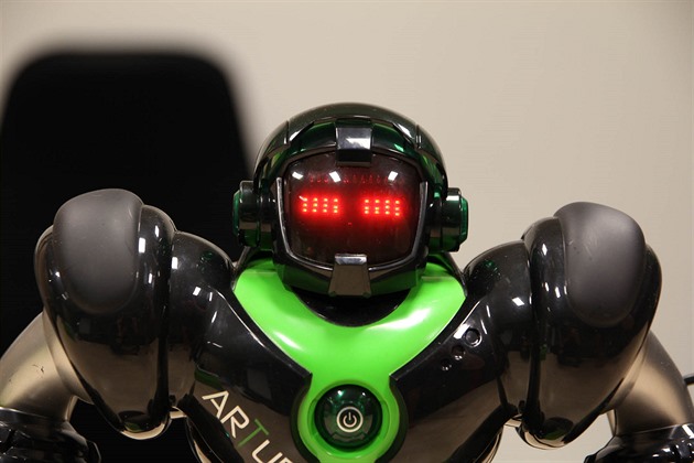 TEST: Roboti Zigybot jsou zábavní jen první hodinu. Programovat nejdou