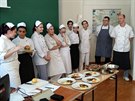 Studenti gastronomickch obor Integrovan stedn koly v Chebu vaili z...