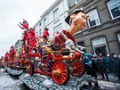 Karnevalový prvod v belgickém Aalstu s tradiními, politicky nekorektními...