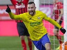 Zlínský Antonín Fanti oslavuje svj gól v utkání proti Opav.