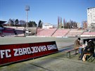 Brnnsk fotbalov Zbrojovka nabdla zdarma pomoc bezdomovcm a vem potebnm....