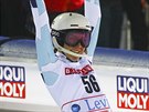 Martina Dubovská s vysokým íslem 56 jásá v cíli druhého kola slalomu v Levi.