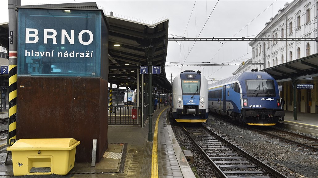 Vlaky mezi Brnem a Blanskem, kde jezdí i tyto nové soupravy, od 12. prosince kvůli výluce nepojedou.