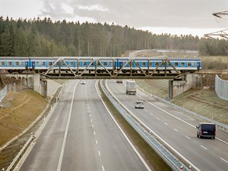 Na jihu Čech v úterý otevřeli nový úsek dálnice D3 ze Ševětína k Borku u...