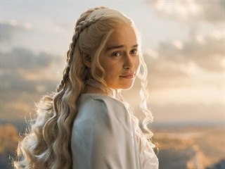 Emilia Clarke v seriálu Hra o trůny (2011)