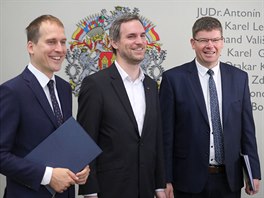 Prat ldi Jan iinsk (Praha sob), Zdenk Hib (Pirti) a Ji Pospil...