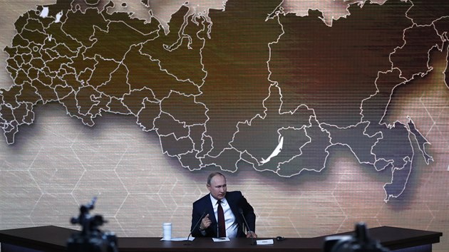 Rusk prezident Vladimir Putin na tradin tiskov konferenci (19. prosince 2019)