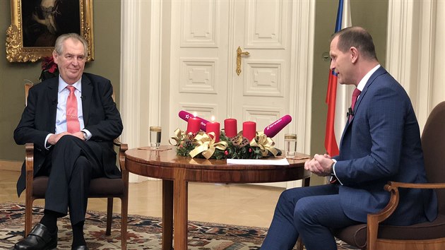 Prezident Miloš Zeman (vlevo) v pořadu Jaromíra Soukupa Týden s prezidentem na TV Barrandov (12. prosince 2019)