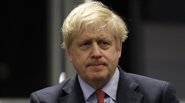 Premir a ldr konzervativc Boris Johnson bhem stn vsledk pedasnch parlamentnch voleb v Britnii (13. prosince 2019)