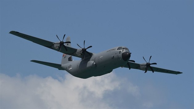 Vojensk dopravn letoun C-130 Hercules