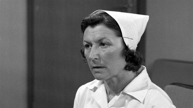 Vrchní sestra v Nemocnici na kraji města. Jedna z nejznámějších rolí herečky Niny Popelíkové, která začínala kariéru v Třebíči.