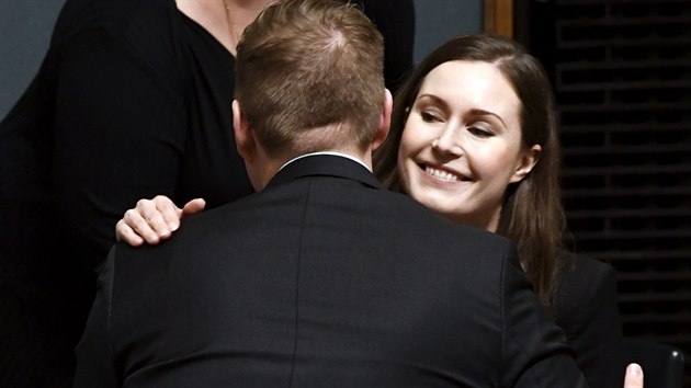 Sociálnědemokratická politička Sanna Marinová bude novou finskou premiérkou. Ve svých 34 letech se stane aktuálně nejmladším člověkem v premiérské funkci na světě. (10. prosince 2019)