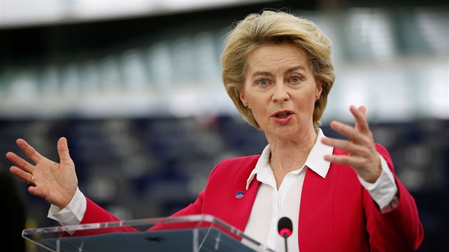 Pedsedkyn Evropsk komise Ursula von der Leyenov se zastnila rozpravy Evropskho parlamentu k destmu vro uzaven lisabonsk smlouvy. Pronesla e o extrmn nronm" vyjednvn o budoucch vztazch EU a Britnie. (18. prosince 2019)