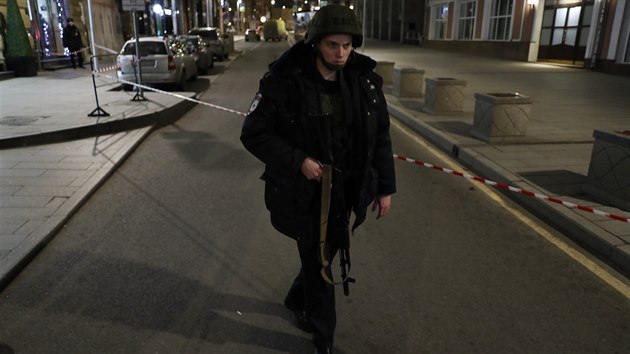 V sted rusk tajn sluby FSB v Moskv se stlelo. Zemel jeden lovk, pt lid bylo zranno. (19. prosince 2019)