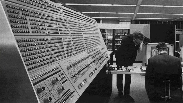 Část počítače IBM System/360 Model 90 používaný v šedesátých letech minulého století v NASA.