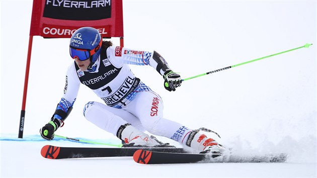 Petra Vlhov v obm slalomu v Courchevelu.