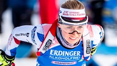 Eva Kristejn Puskar�íková na trati stíhacího závodu v Hochfilzenu
