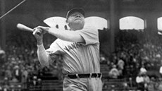 Babe Ruth, legendární baseballista týmu New York Yankees (1929)