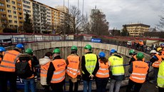 Uloení soky svaté Barbory u achty metra D na Pankráci. (18.12.2019)