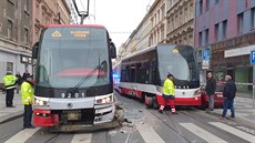 Srážka dvou tramvají na Vinohradech. (19.12.2019)