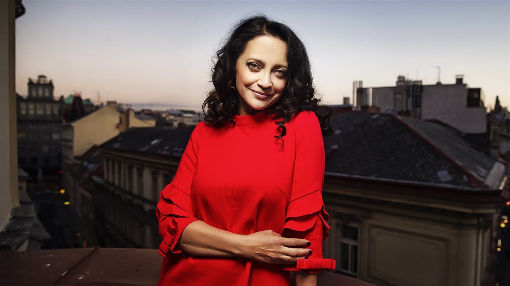Zp�va�ka Lucie Bílá