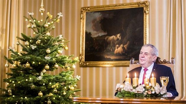 Prezident Milo Zeman ped vnonm poselstvm na zmku v Lnech (26. prosince 2019)