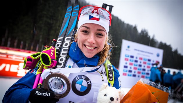 esk biatlonistka Markta Davidov dojela ve sprintu v Le Grand Bornand tet.