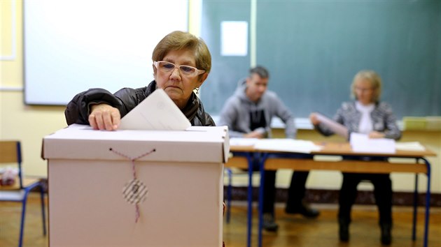Chorvati ve volbch vybraj novho prezidenta. (22. prosince 2019)