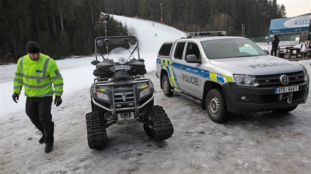 Horské policejní hlídky rozhodně nebudou mít k dispozici jen lyže.