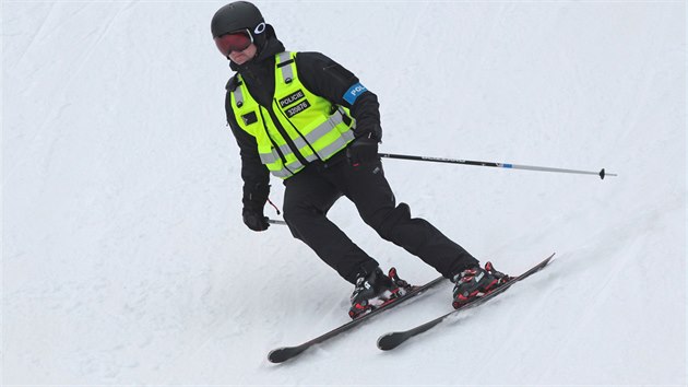 Do speciálních policejních hlídek se dostali jen zkušení lyžaři.