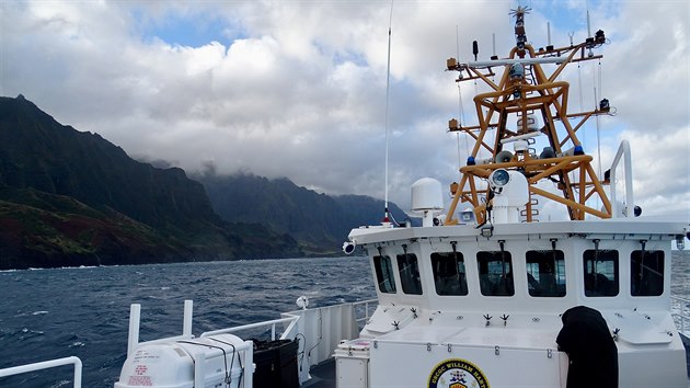 Zchrani hledaj ztracen vrtulnk s turisty, kter zmizel u havajskho ostrova Kauai. (27. prosince 2019)