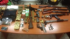 Italská policie provedla nejvtí zátah na mafii od roku 1992. Zatkla pes ti...