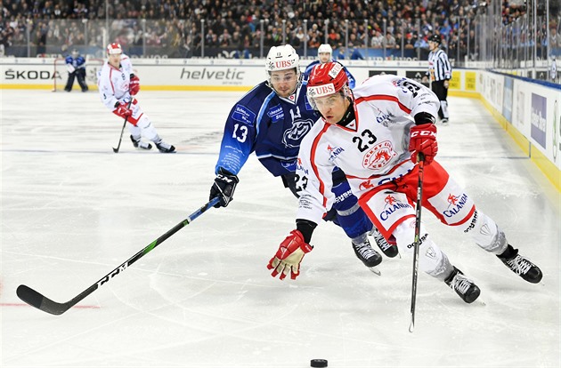 Kouč švýcarských hokejistů udělal v nominaci na Švédské hry čtyři změny