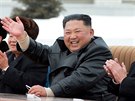 Severokorejský vdce Kim ong-un pi ceremonii k otevení nového msta Samijon...