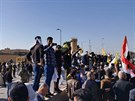Iráané protestují ped americkou ambasádou v Bagdádu. (31. prosince 2019)