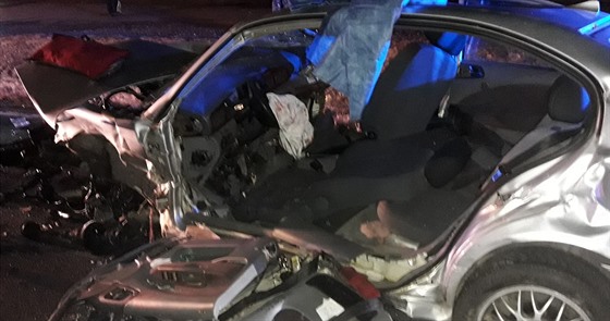Nehoda tří aut na Plzeňsku si vyžádala osm zraněných. (5. ledna 2020)