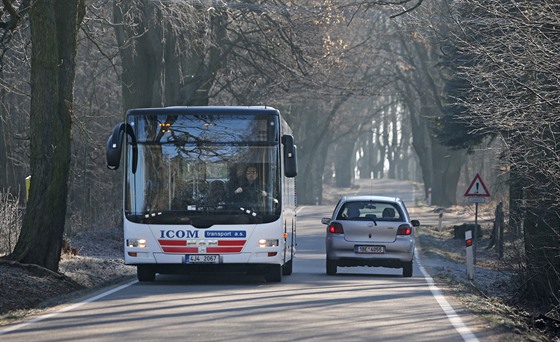 Dopravce ICOM transport potí navýením mezd své idie. Ti, kteí usedají za...