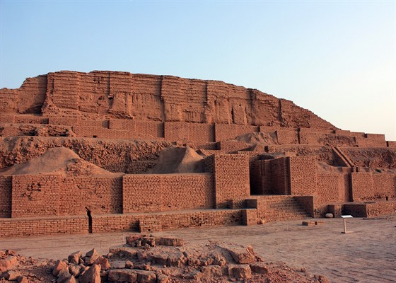 Chogha Zanbil Iran (temple complex of Choga Zanbil (Chogha Zanbil)