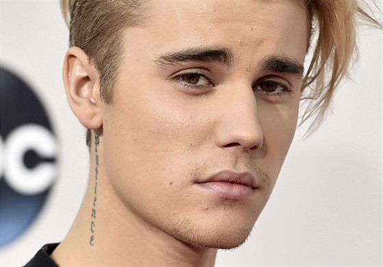 Justin Bieber (Los Angeles, 22. listopadu 2015)
