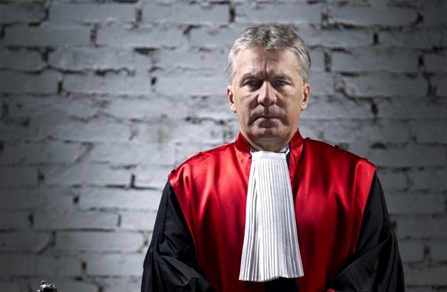 Fremr zvažuje, že se vzdá kandidatury na ústavního soudce. Brání se obviněním